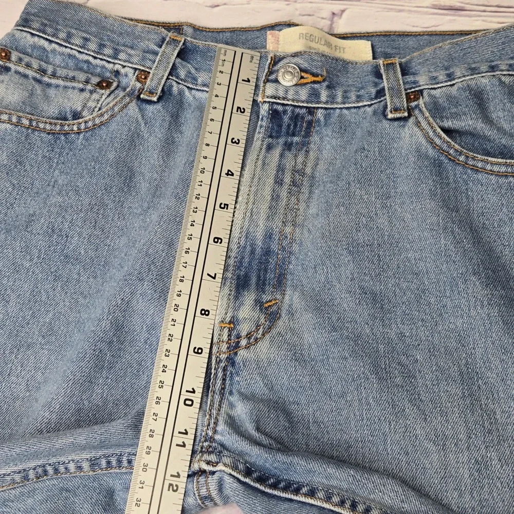 Levis 505 Regular Fit Jeans Mens 36x30 Light Wash Blue Denim Made in USA Vintage